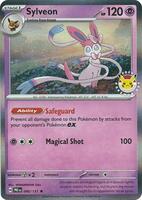 Pokémon Carta Promo Sylveon 040/131 - Pokemon Day 2025 Timbrata (Rara, Fase 1, Psychic)